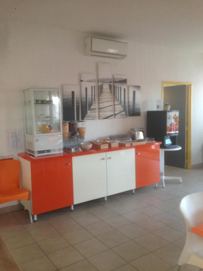 Vacanceole - Le Domaine D'Enserune Colombiers  Ngoại thất bức ảnh